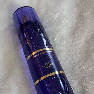Bath & Body Works Floral Fantasy Mist in Deep Purple